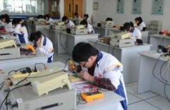 电工学校学完之后